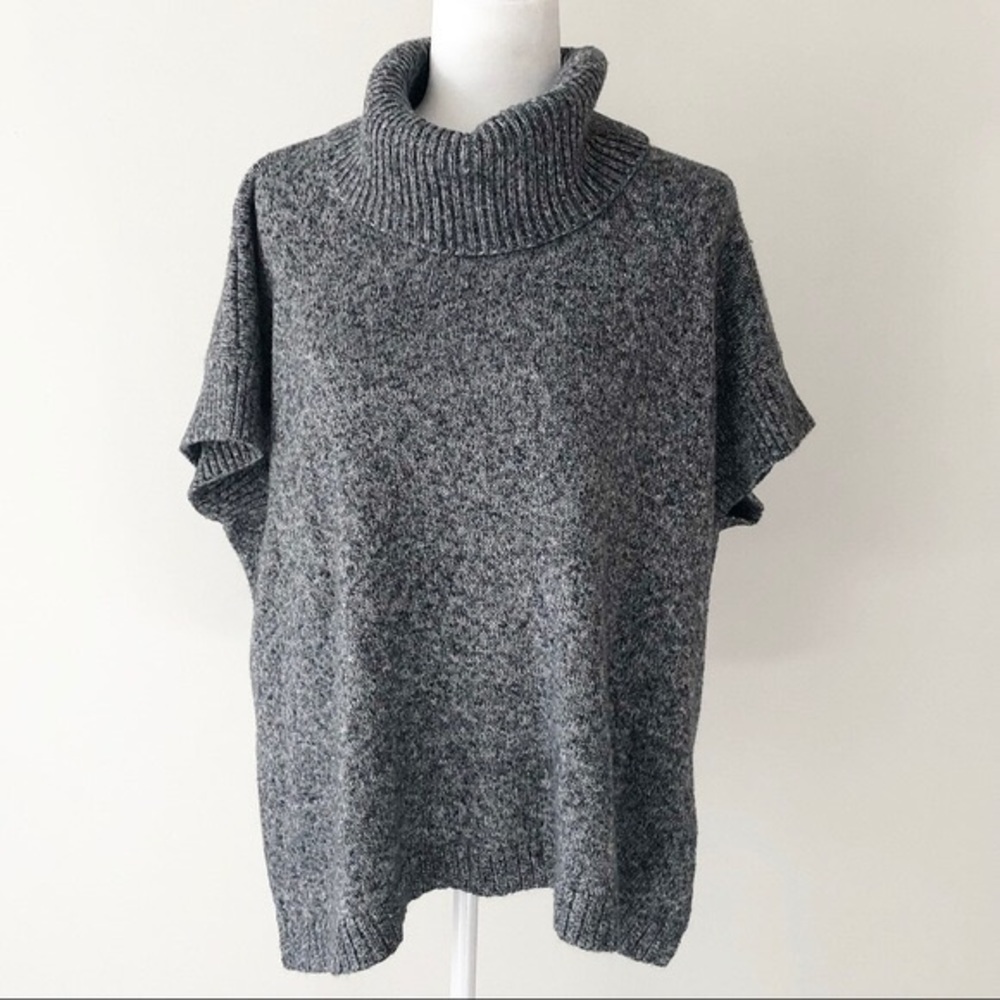 ✿Grey Old Navy Poncho